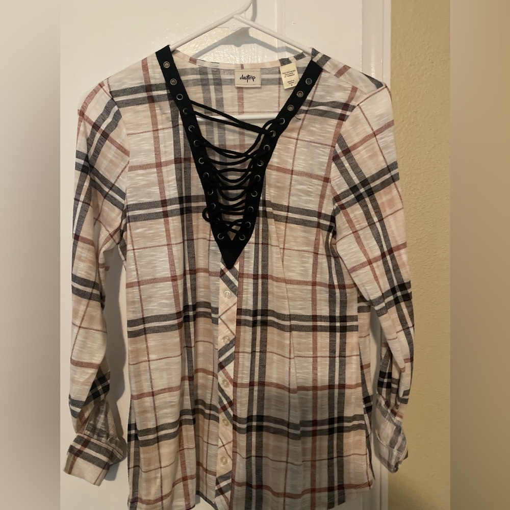 Buckle plaid long sleeve flannel